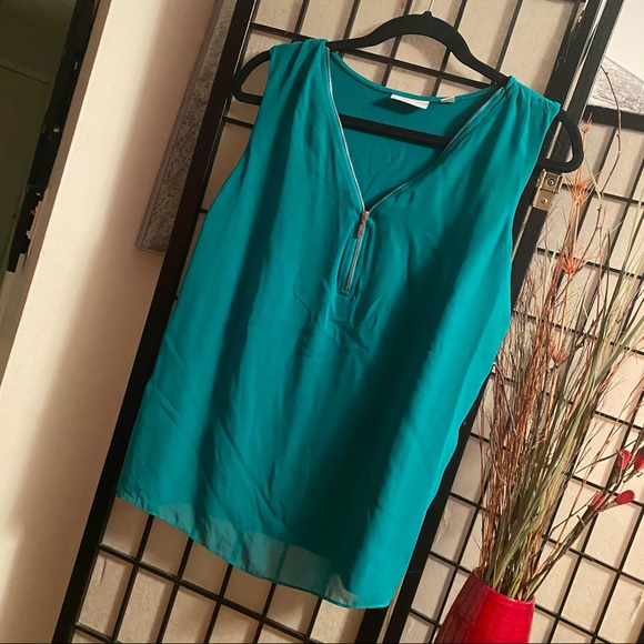 NY&CO Sleeveless Top - Picture 5 of 8